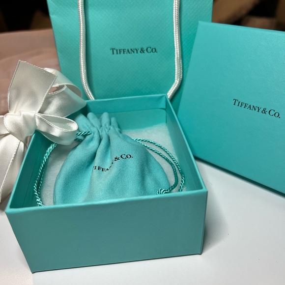 Tiffany & Co. Silver Heart Tag Chain Necklace, Authentic - Picture 6 of 6